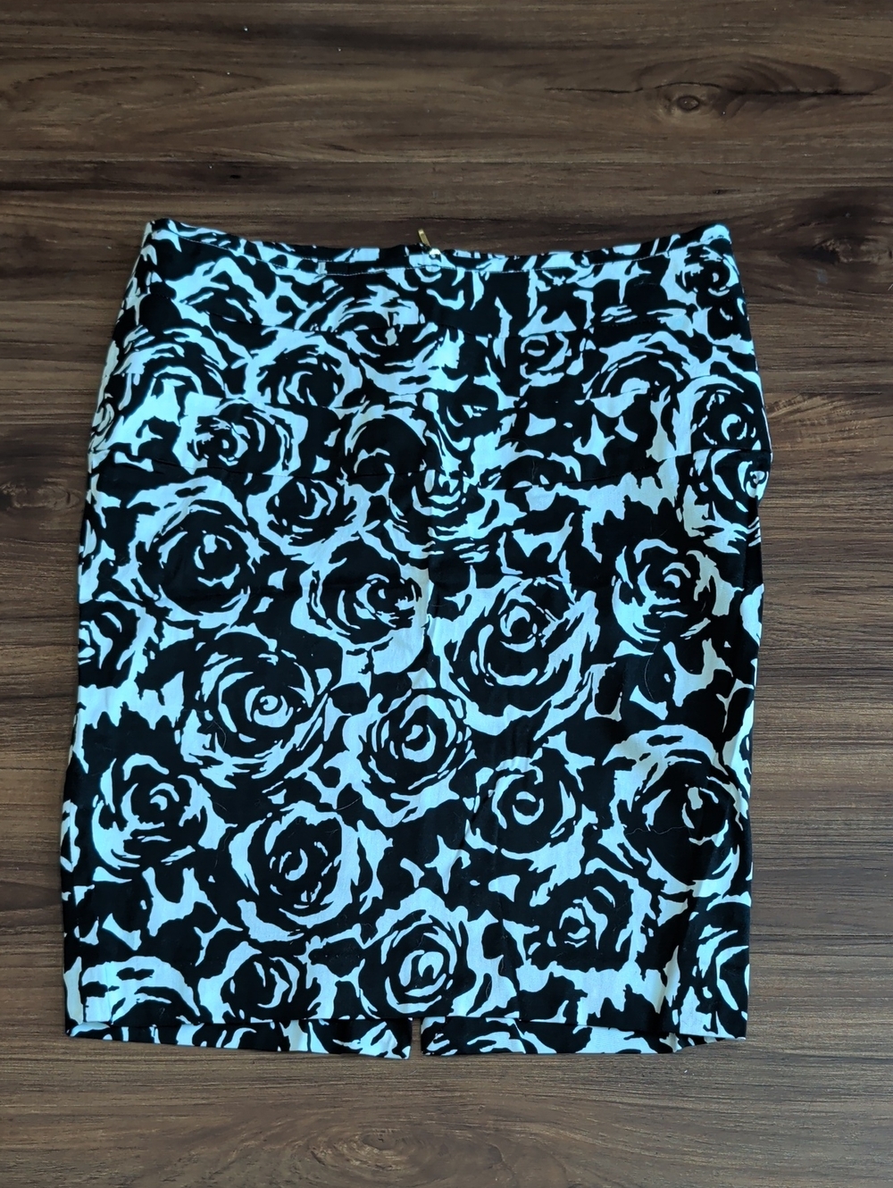 Romy Black and White Floral Pencil Skirt